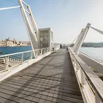 Deluxe 2br In St Julians